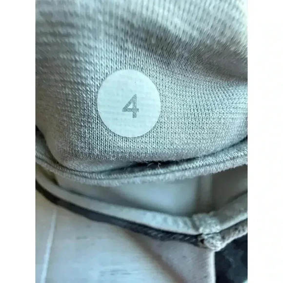 Lululemon Wunder Under Floral Platoon Silver Spoon Gray Leggings Size 4 - Picture 6 of 6